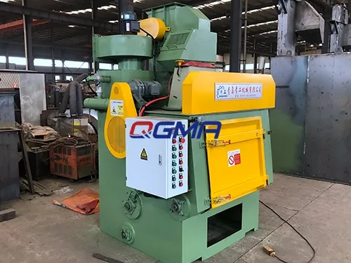 Grenailleuse à courroie pour l'ébavurage de petites pièces métalliques